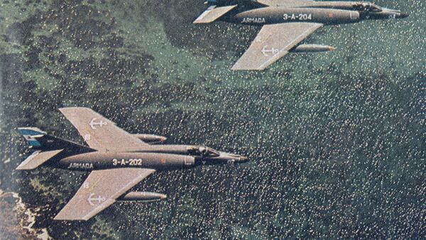 Aviones Super Étendard de la Fuerza Aérea Argentina en 1982 - Sputnik Mundo