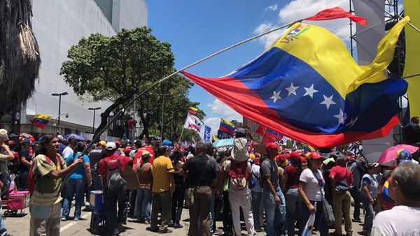 La movilización de los seguidores del Gobierno en Caracas - Sputnik Mundo
