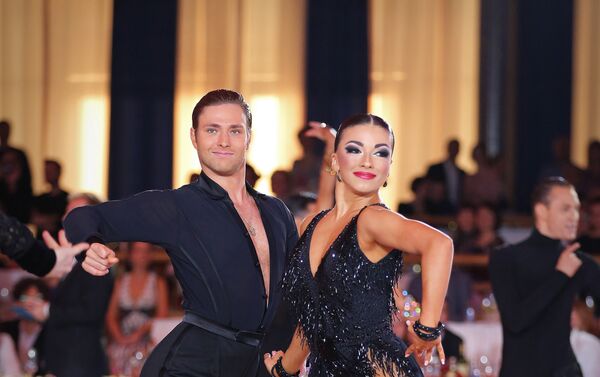 Kiril Belorukov y Polina Teleshova, plata en varios campeonatos de Europa de baile deportivo latino - Sputnik Mundo