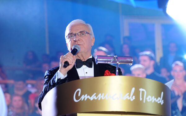 El organizador y presentador del evento, presidente de la Unión rusa de Baile Stanislav Popov El organizador y presentador del evento, presidente de la Unión rusa de Baile Stanislav Popov - Sputnik Mundo