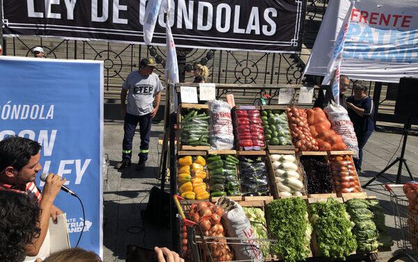 Protesta contra la inflación frente al Congreso de Argentina - Sputnik Mundo