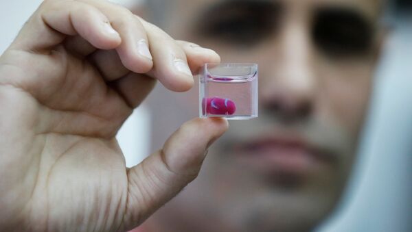 Primer corazón vivo con tejido humano impreso en 3D creado por científicos de Israel - Sputnik Mundo