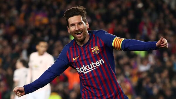 El argentino Lionel Messi celebra un gol con la camiseta del Barcelona - Sputnik Mundo
