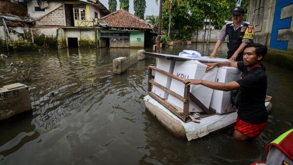 Inundaciones en Indonesia - Sputnik Mundo