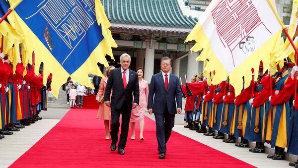 Presidente de Chile, Sebastián Piñera, y presidente de Corea del Sur, Moon Jae-in, in Seúl - Sputnik Mundo