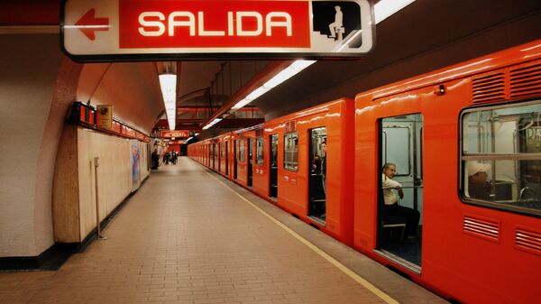 La estación del metro de la Ciudad de México - Sputnik Mundo