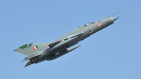 Un MiG-21 de la Fuerza Aérea de la India (archivo) - Sputnik Mundo