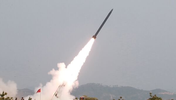 Ensayo de armas de Corea del Norte - Sputnik Mundo