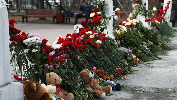 Homenaje a las víctimas del siniestro de un avión en Moscú - Sputnik Mundo