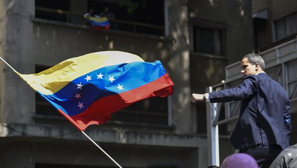 Juan Guaidó, líder opositor de Venezuela, en una manifestación a favor de él - Sputnik Mundo