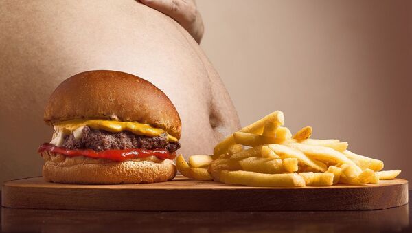 Obesidad y comida chatarra - Sputnik Mundo