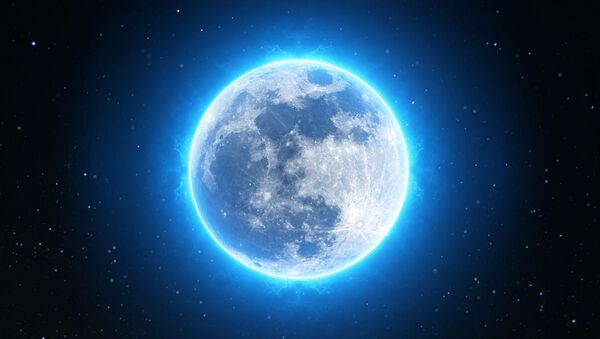 Una luna azul, referencial - Sputnik Mundo