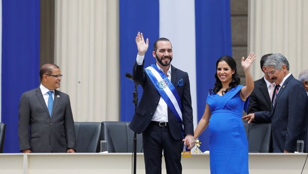 Nayib Bukele tras su investidura como presidente de El Salvador, 1 de junio de 2019 - Sputnik Mundo
