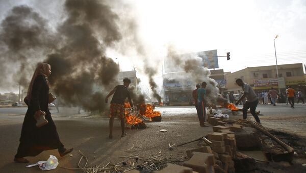 Protestas en Jartum, Sudán - Sputnik Mundo