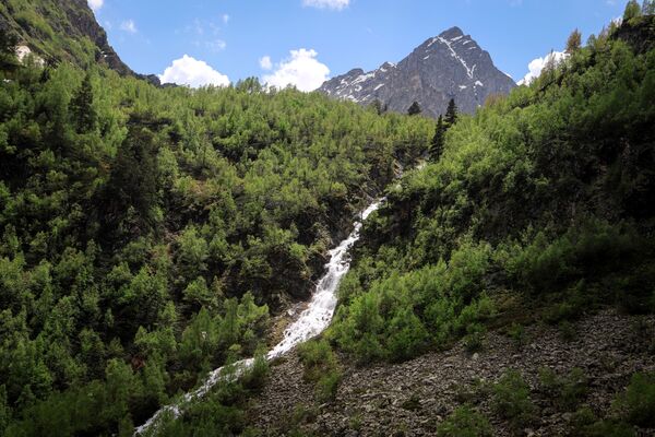 Viaje por el Cáucaso ruso: áreas recónditas del valle de Sofía
 - Sputnik Mundo