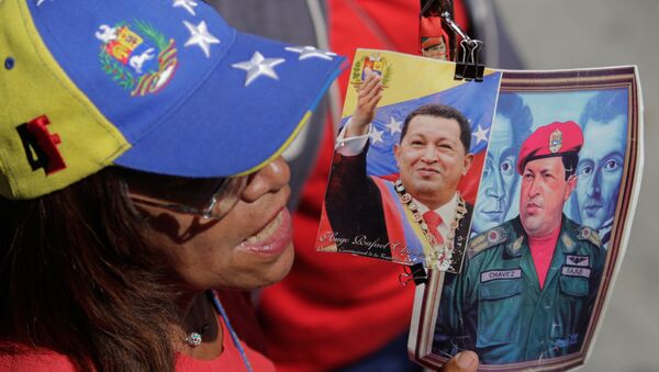 Simpatizantes del chavismo en Venezuela - Sputnik Mundo