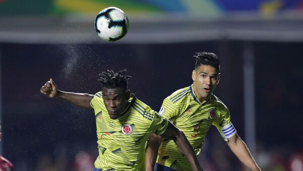 Duván Zapata marca el úncio gol de Colombia ante Catar durante la Copa America 2019 en Brasil, el 19 de junio de 2019 - Sputnik Mundo