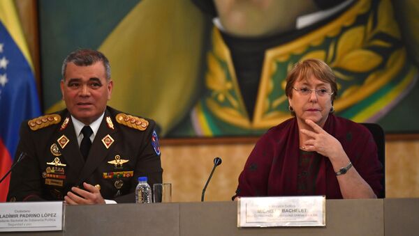 El ministro de Defensa venezolano, Vladimir Padrino López junto a la alta comisionada de las Naciones Unidas para los Derechos Humanos, Michelle Bachelet - Sputnik Mundo
