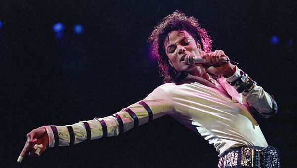 Michael Jackson during the opening performance of his 13-city U.S. tour, in Kansas City - Sputnik Mundo
