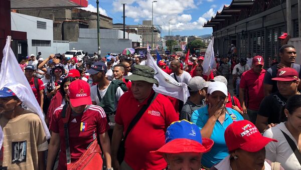 Marcha chavista durante el Día de la Independencia de Venezuela - Sputnik Mundo