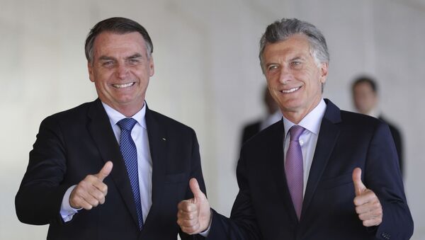 El presidente de Brasil, Jair Bolsonaro, y su homólogo argentino, Mauricio Macri - Sputnik Mundo