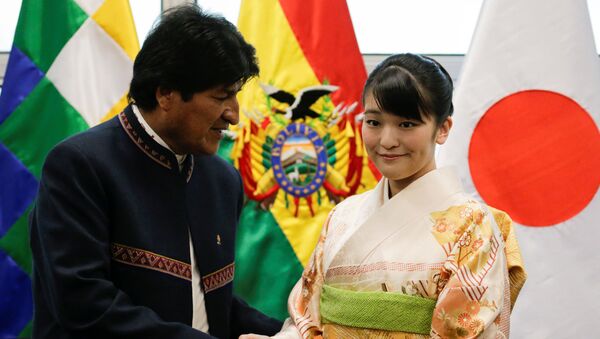 La princesa japonesa, Mako, junto al presidente de Bolivia, Evo Morales - Sputnik Mundo