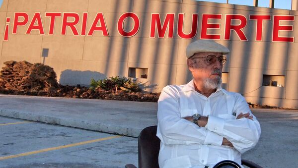 Roberto Fernández Retamar, poeta y ensayista cubano  - Sputnik Mundo