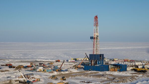 Extracción de petróleo en el Ártico - Sputnik Mundo