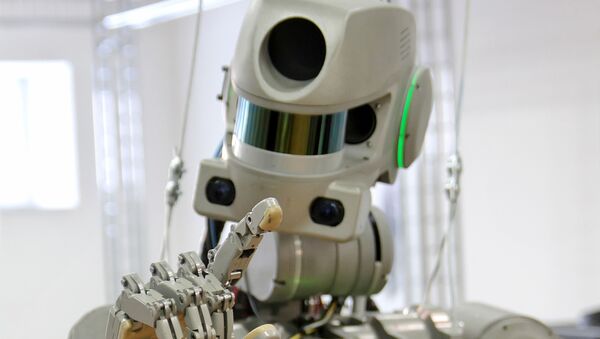 El robot Fedor - Sputnik Mundo