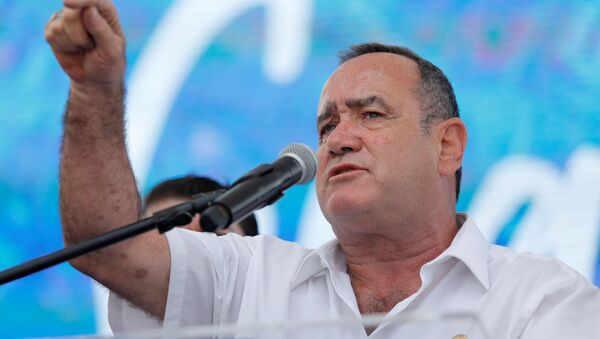 El presidente electo de Guatemala, Alejandro Giammattei - Sputnik Mundo