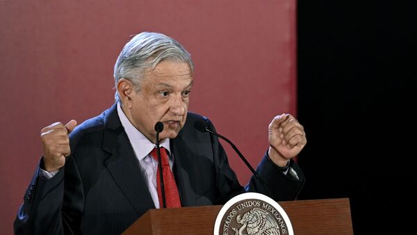 El presidente mexicano Andrés Manuel López Obrador - Sputnik Mundo
