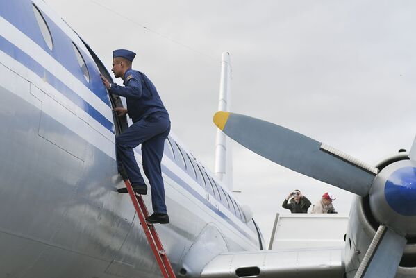 De los 'cazadores' a los 'matasubmarinos': así actúa la élite de la aviación rusa

 - Sputnik Mundo