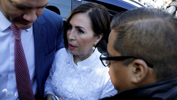 Rosario Robles, exsecretaria de Desarrollo Social de México, llega a la audiencia por los cargos de corrupción - Sputnik Mundo