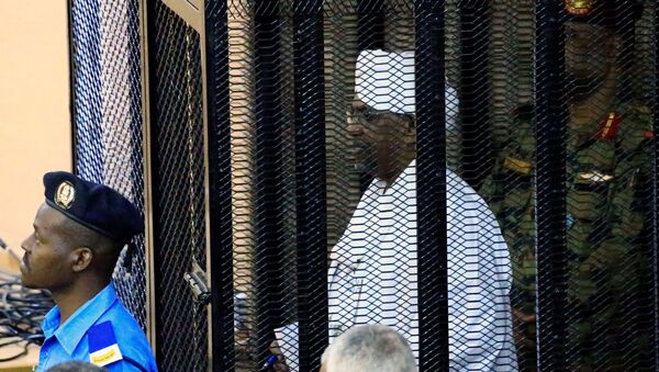 El juicio contra el expresidente sudanés Omar Bashir - Sputnik Mundo