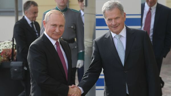 El presidente ruso, Vladímir Putin y su homólogo finlandés, Sauli Niinisto - Sputnik Mundo