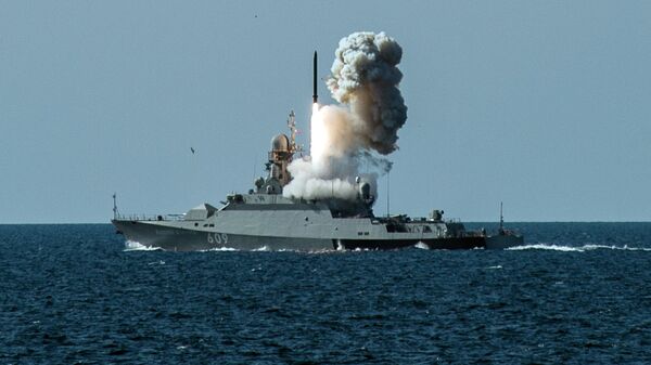 Las maniobras de la Flota rusa del mar Negro - Sputnik Mundo