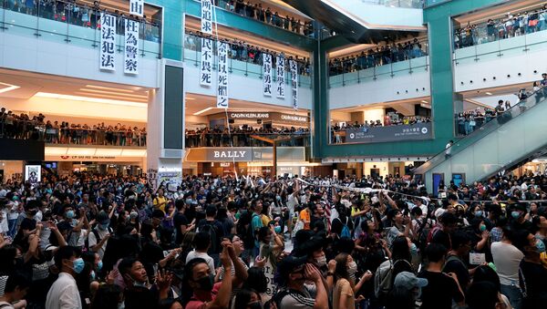 Las protestas de Hong Kong dentro de un centro comercial - Sputnik Mundo