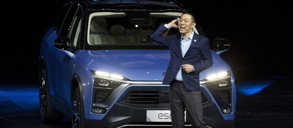 El empresario chino William Li presenta el auto eléctrico ES8 de NIO El empresario chino William Li presenta el auto eléctrico ES8 de NIO - Sputnik Mundo