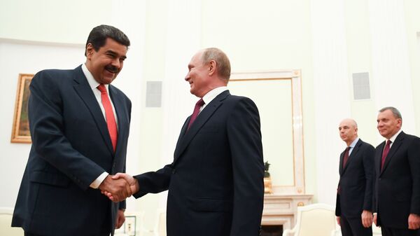 El presidente de Venezuela, Nicolás Maduro junto al presidente de Rusia, Vladímir Putin - Sputnik Mundo