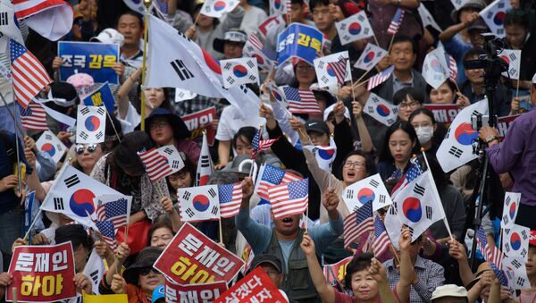 Protestas antigubernamentales en Corea del Sur - Sputnik Mundo