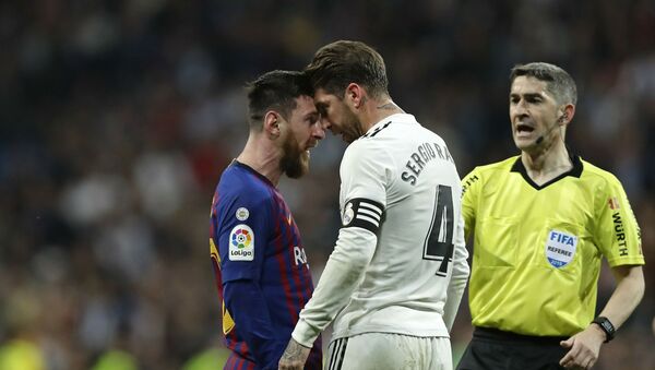 Los futbolistas Lionel Messi y Sergio Ramos durante un encuentro del Barcelona y el Real Madrid, 2 de marzo de 2019 - Sputnik Mundo