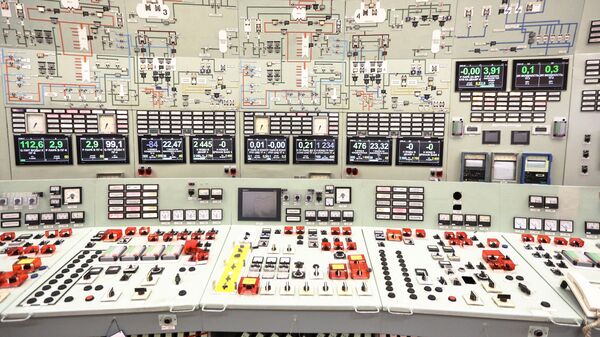 El panel de control de la Central nuclear de Kola (Rusia) - Sputnik Mundo