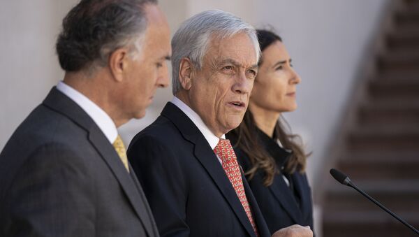 Sebastián Piñera, presidente de Chile (centro) - Sputnik Mundo