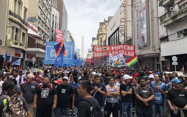 La manifestación repudió el golpe de Estado que provocó la renuncia de Evo Morales - Sputnik Mundo