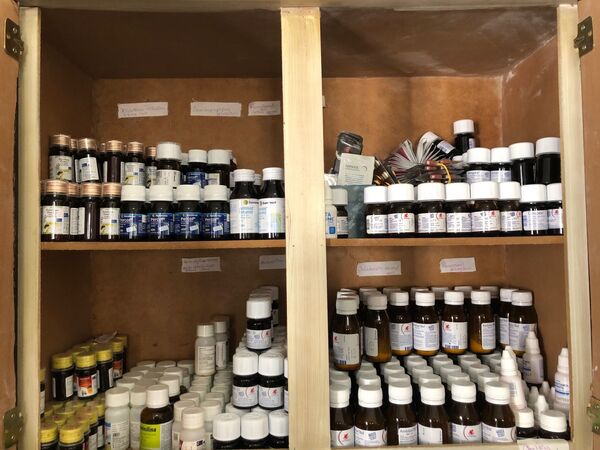 El lugar en Caracas donde llegan los medicamentos imposibles El lugar en Caracas donde llegan los medicamentos imposibles - Sputnik Mundo