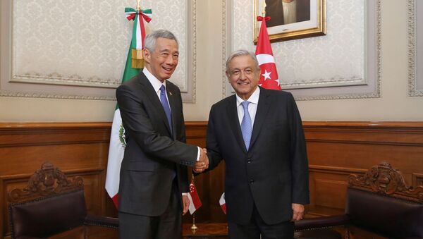Primer ministro de Singapur, Lee Hsien Loong, y presidente de México, Andrés Manuel López Obrador - Sputnik Mundo