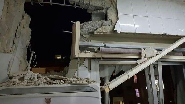 Una casa destruida tras los ataques israelíes en Damasco - Sputnik Mundo