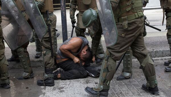 Protestas en Santiago, Chile - Sputnik Mundo