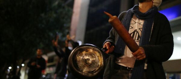 Cacerolazo en Bogotá, Colombia Cacerolazo en Bogotá, Colombia - Sputnik Mundo
