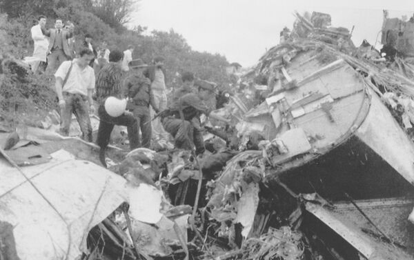 Los escombros del avión de Avianca, a las afueras de Bogotá - Sputnik Mundo